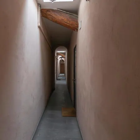 I Host - Mortara 4 Apartamento Milán